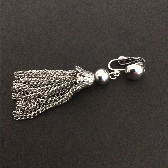 Stunning tassel pendant necklace and earrings. - Picture 2 of 6